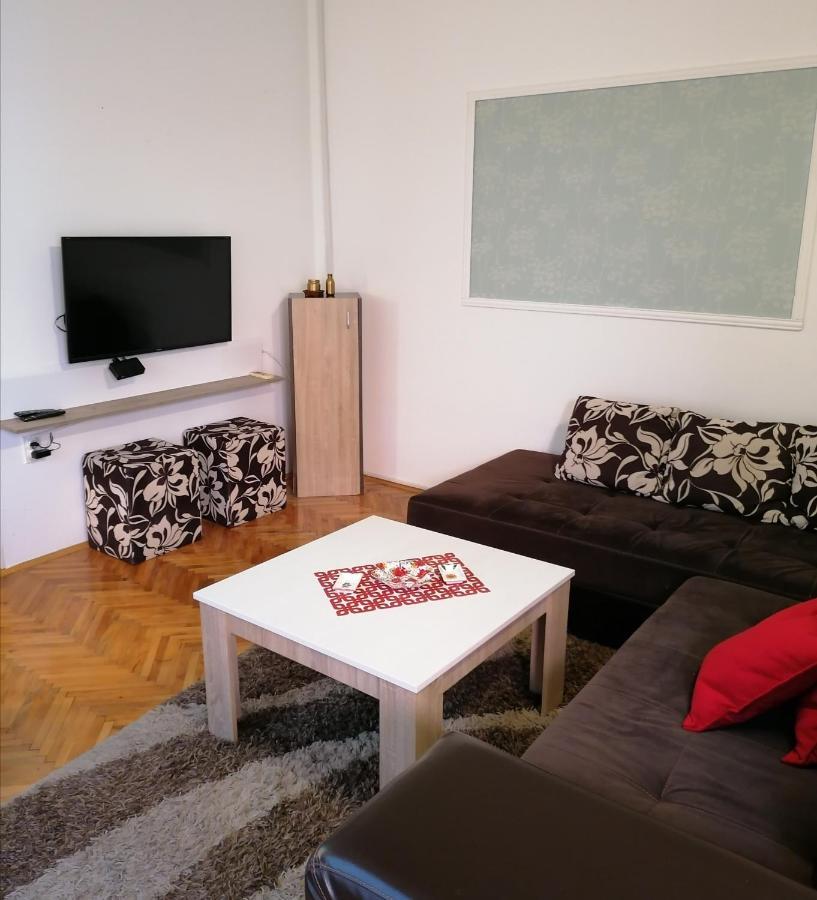 Apartman Centar Kruševac Buitenkant foto