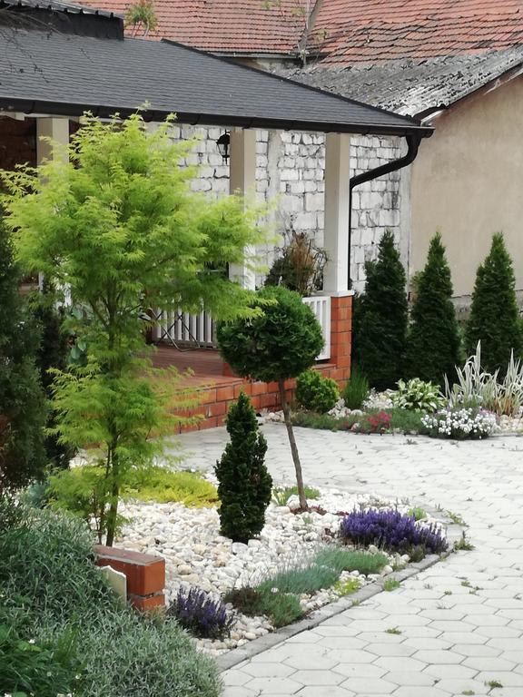 Apartman Centar Kruševac Buitenkant foto
